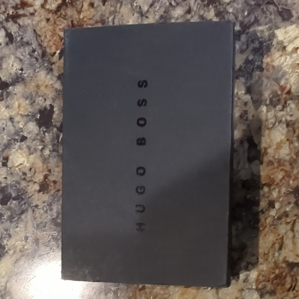 Hugo Boss key chain - Picture 3 of 3